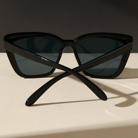 Contemporary Cat Eye Sunglasses - Picture 5 of 6